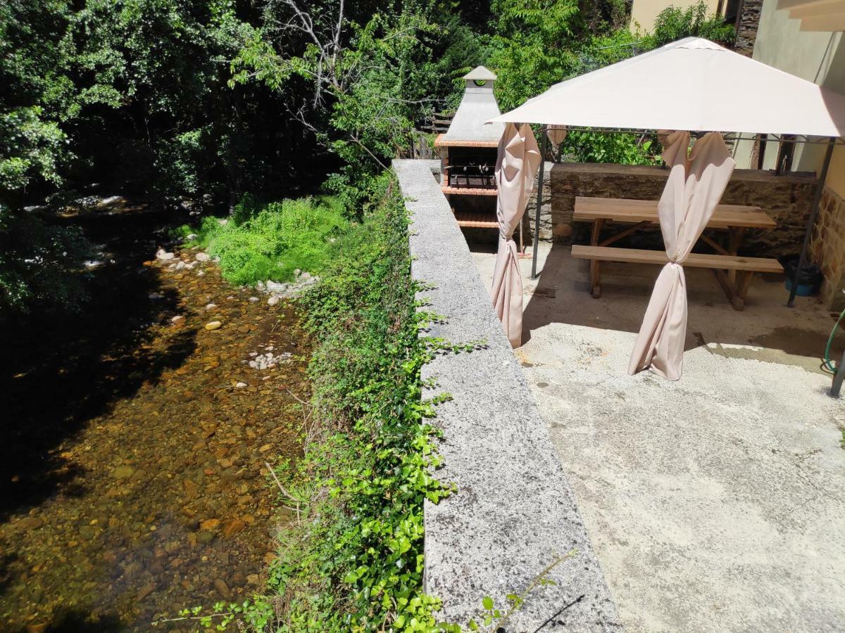 Apartamentos El Rincon De Limes Cangas De Narcea Esterno foto